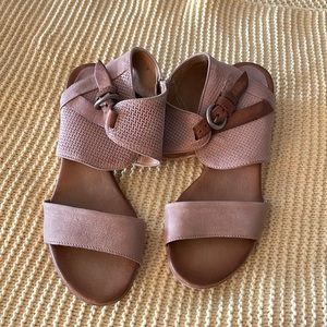 Miz Mooz pink leather sandal